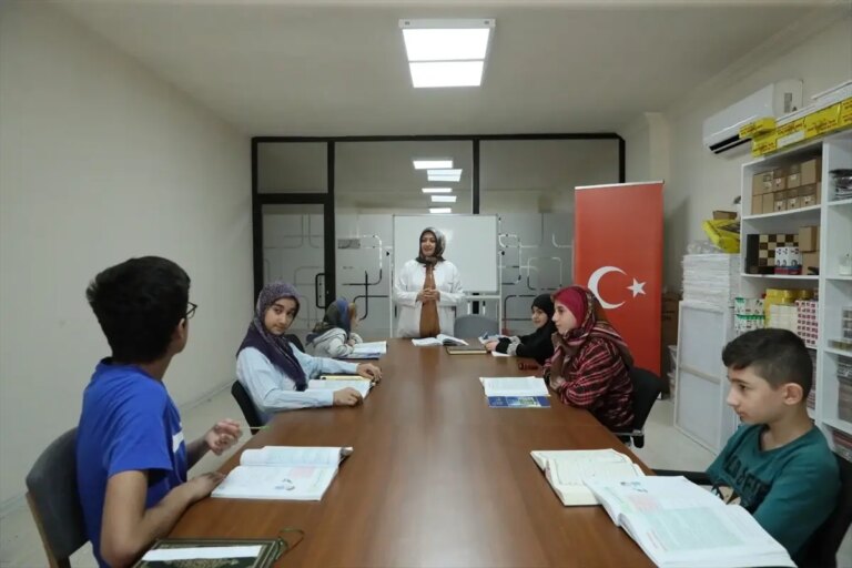 mardin-engelsiz-yasam-merkezi-kurslari-devam-ediyor-aQ8Gh29e.jpg